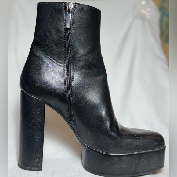 Zara Black Heeled Boots - Picture 3 of 5